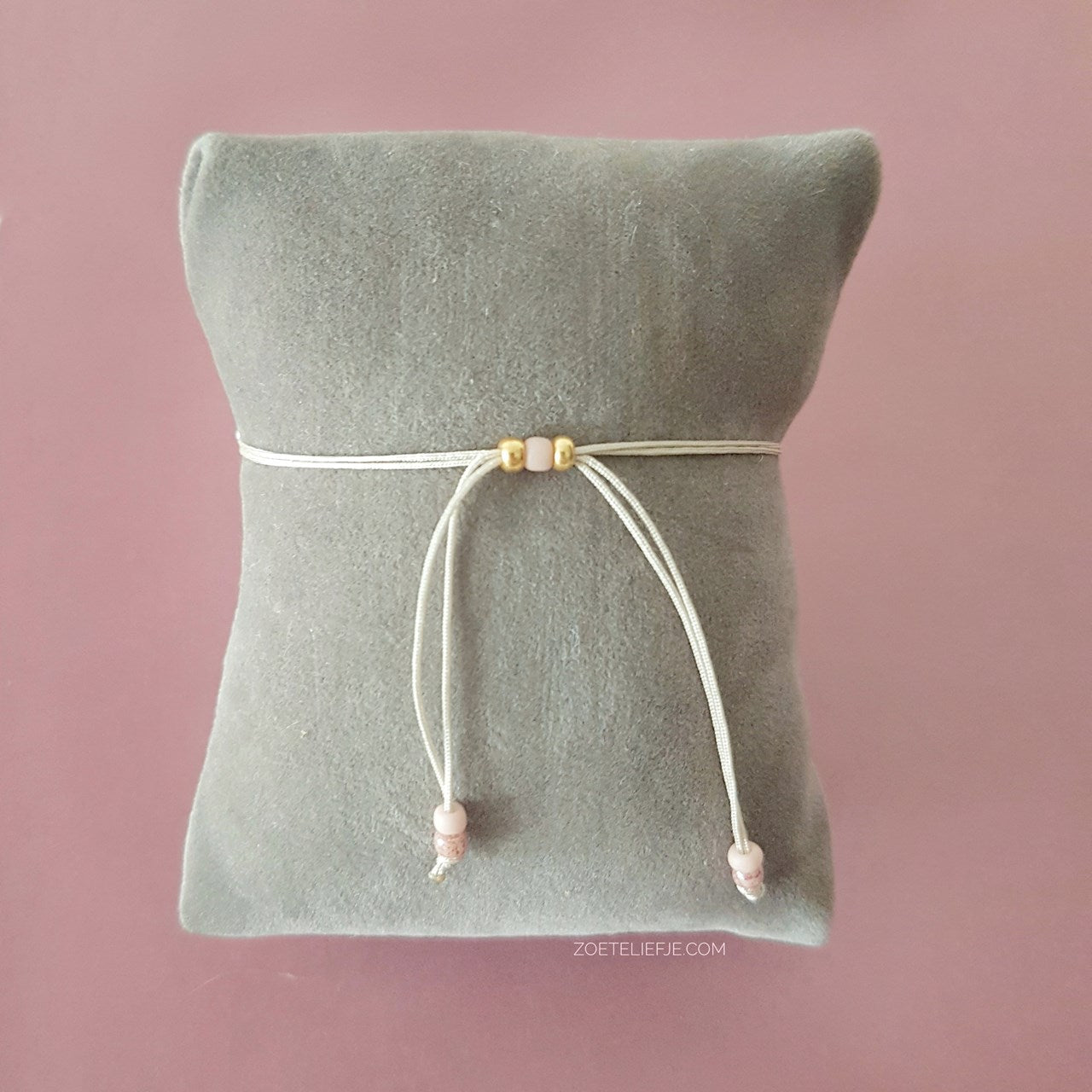 Initiaal Armbandje – Persoonlijk, Verfijnd & Betekenisvol