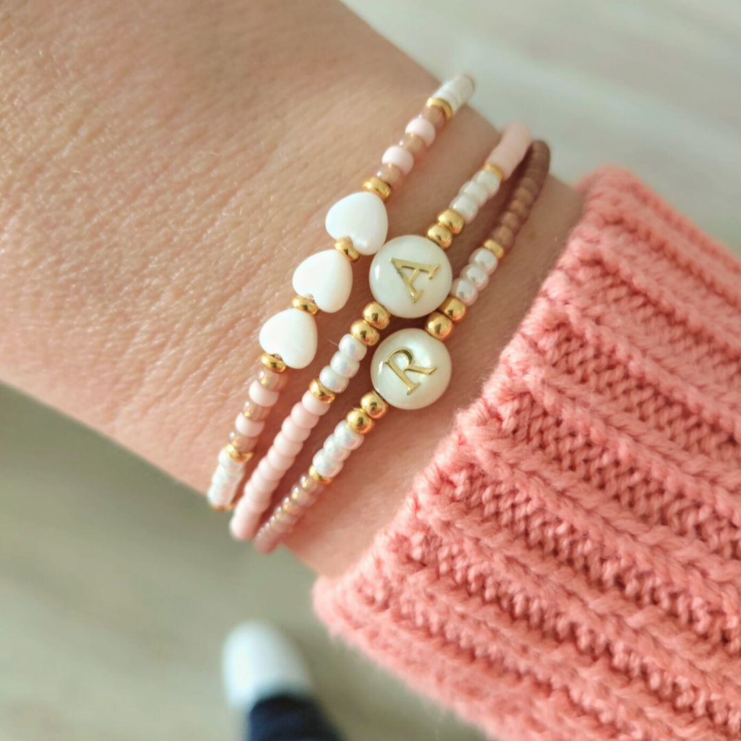 Initial Armband – Mother of Pearl | Persoonlijk & Stijlvol