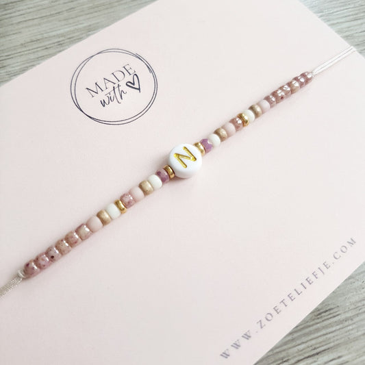 Initiaal Armbandje – Persoonlijk, Verfijnd & Betekenisvol