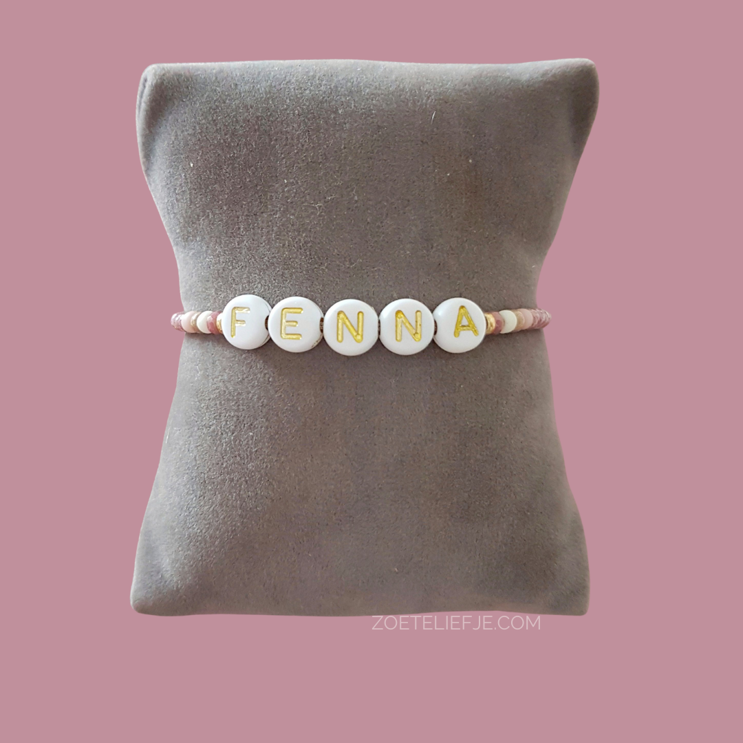 Naam Armbandje met Letterkralen – Pastel & Persoonlijk