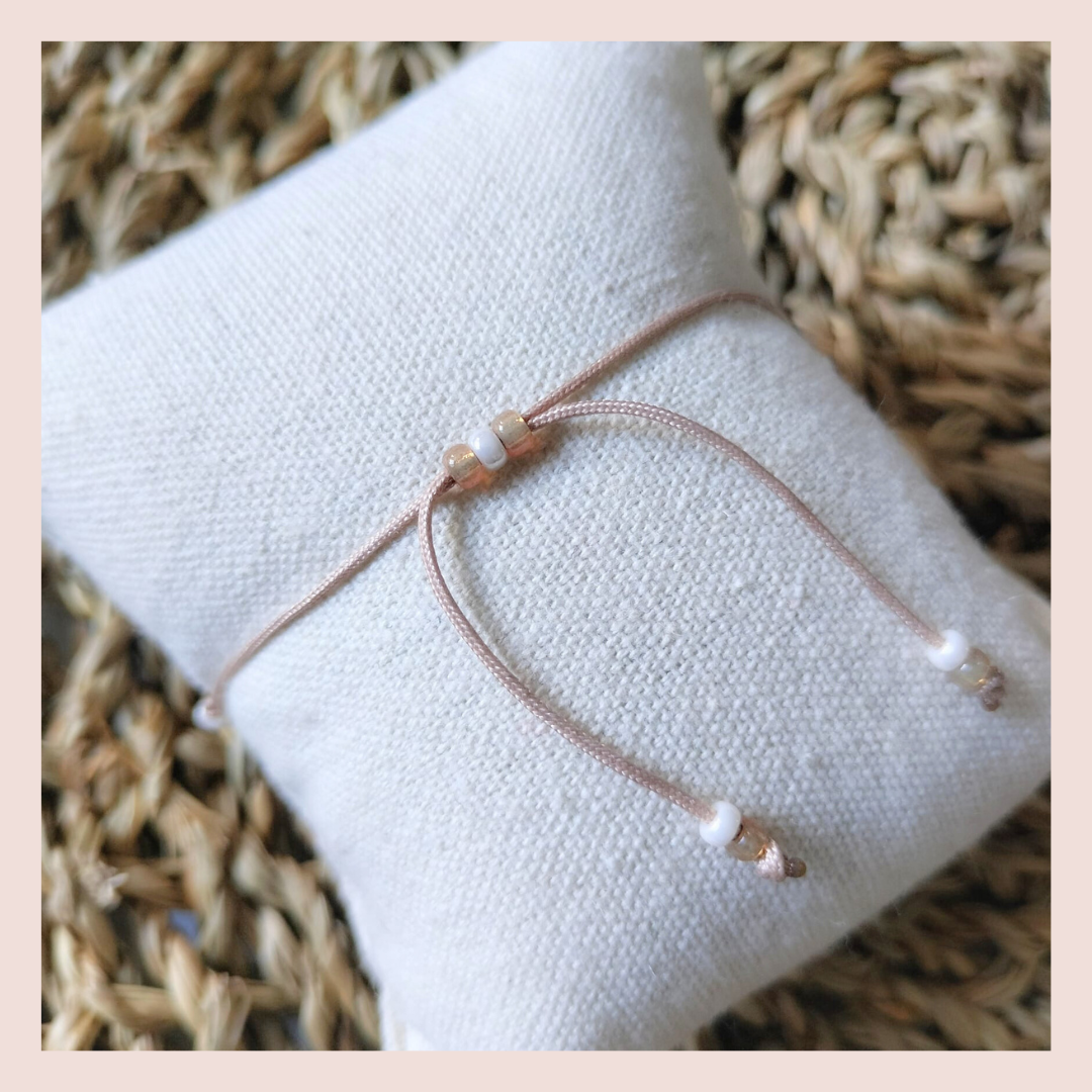 Naam Armbandje met Schelp Hartje – Romantisch, Persoonlijk & Handgemaakt