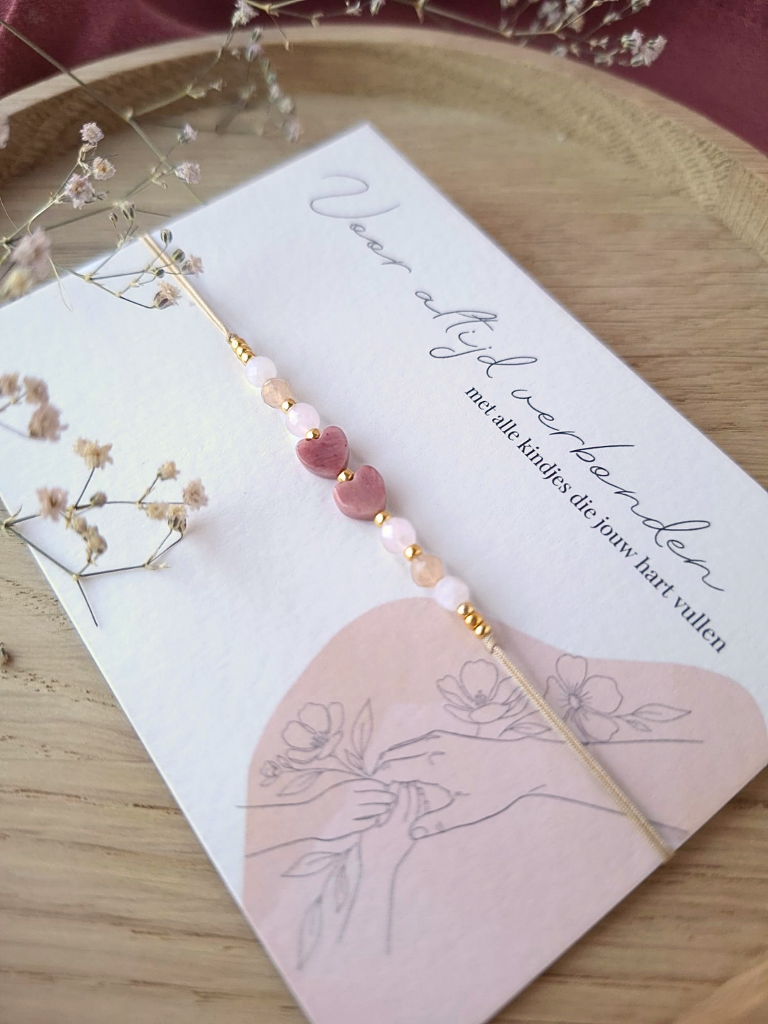 Voor altijd verbonden - mama armbandje met hartjes